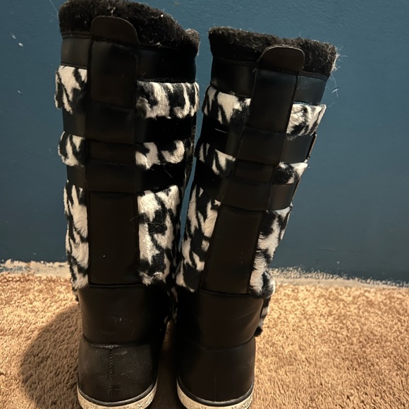 Winter Boot - Picture 2 of 4